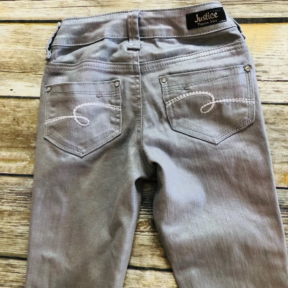 “Justice” gray, shiny pants! Size 7